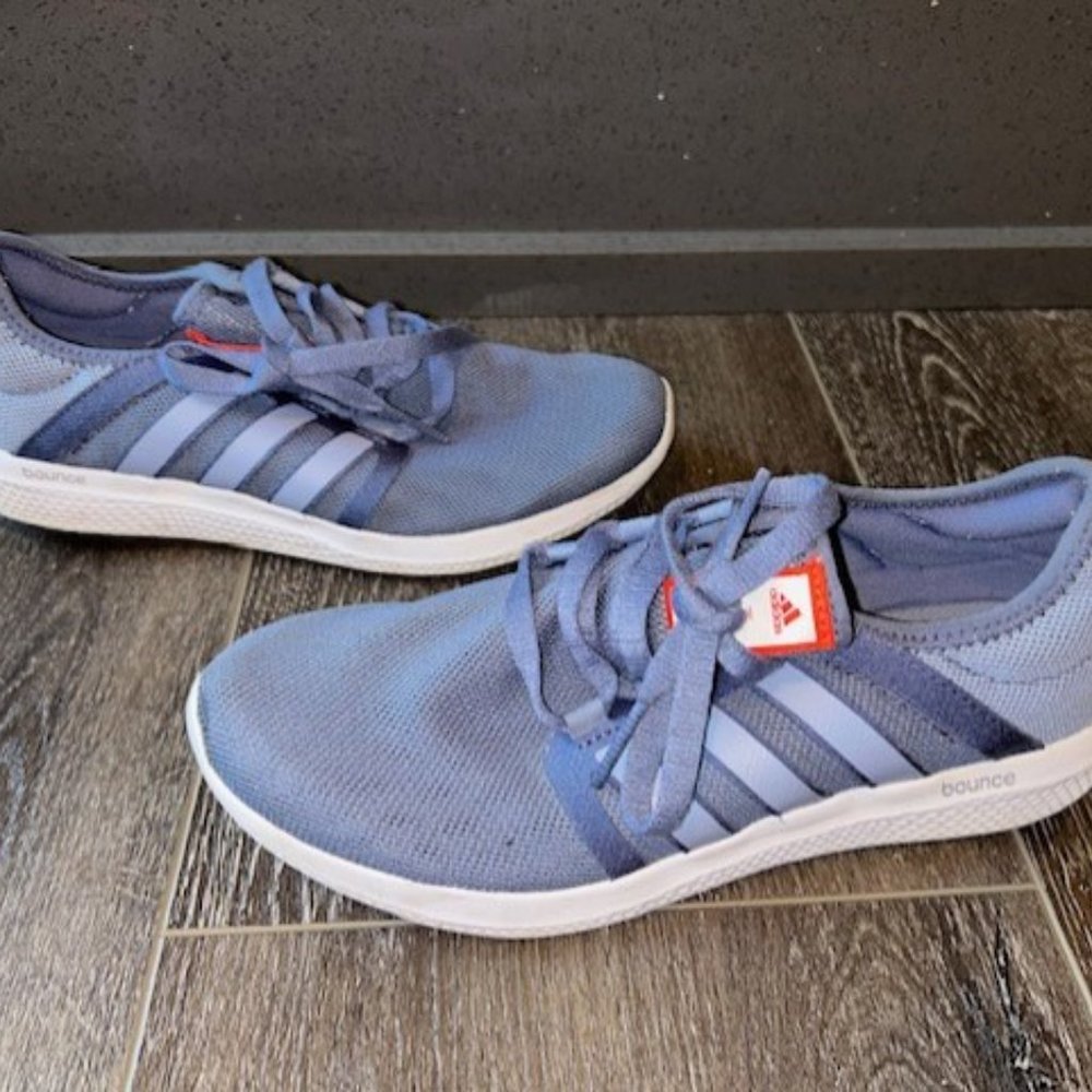 Adidas Womens Size 7 Blue Fresh Bounce Climacool Running Shoes Sneakers EUC